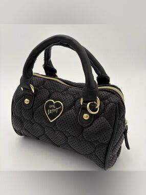 🖤 Betsey Johnson Black Quilted Heart Satchel Bag